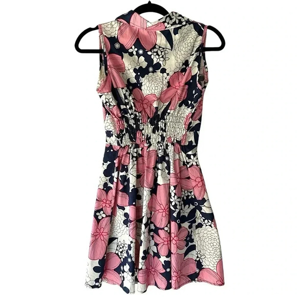 STONE FLOWER NWOT SLEEVELESS SMOCKED FLORAL FIT & FLARE DRESS PINK BLUE | SMALL - Picture 3 of 10